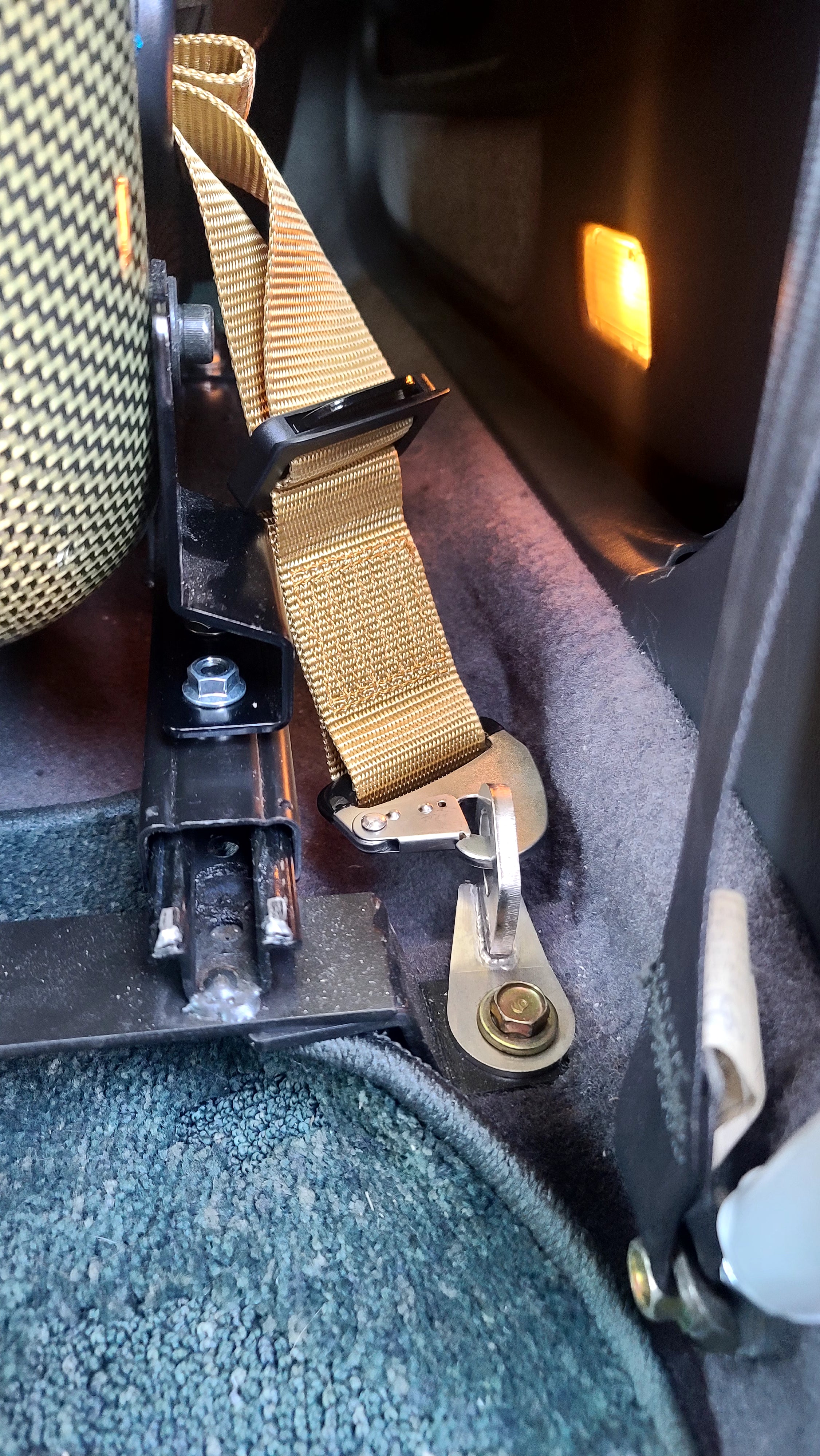 Universal Mounting Harness Bracket - B Pillar