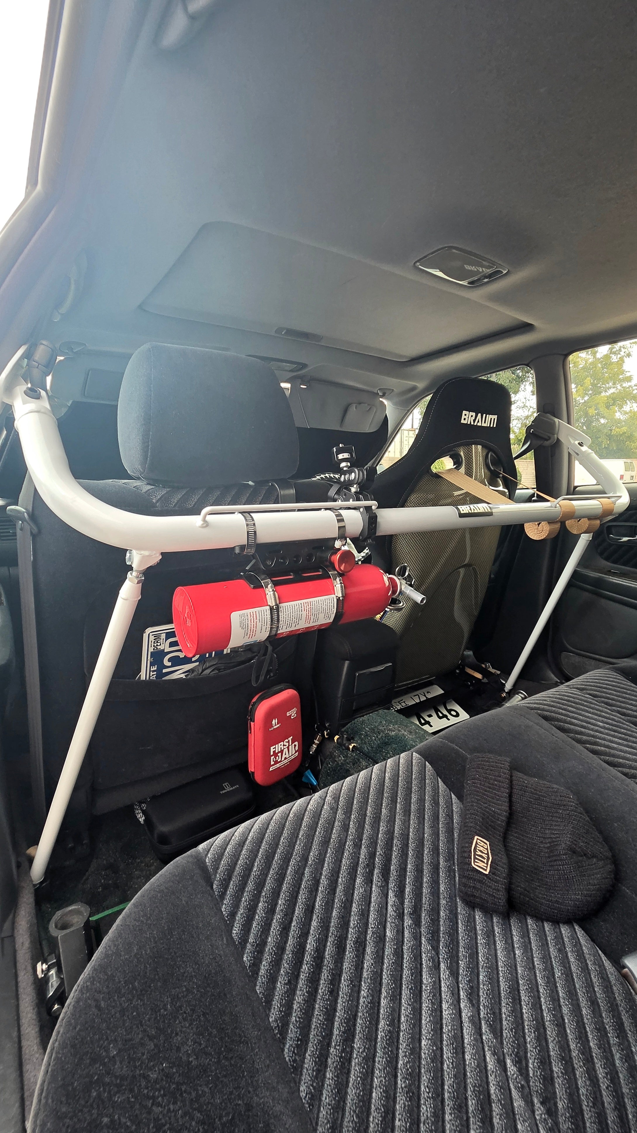48-51" Universal Harness Bar