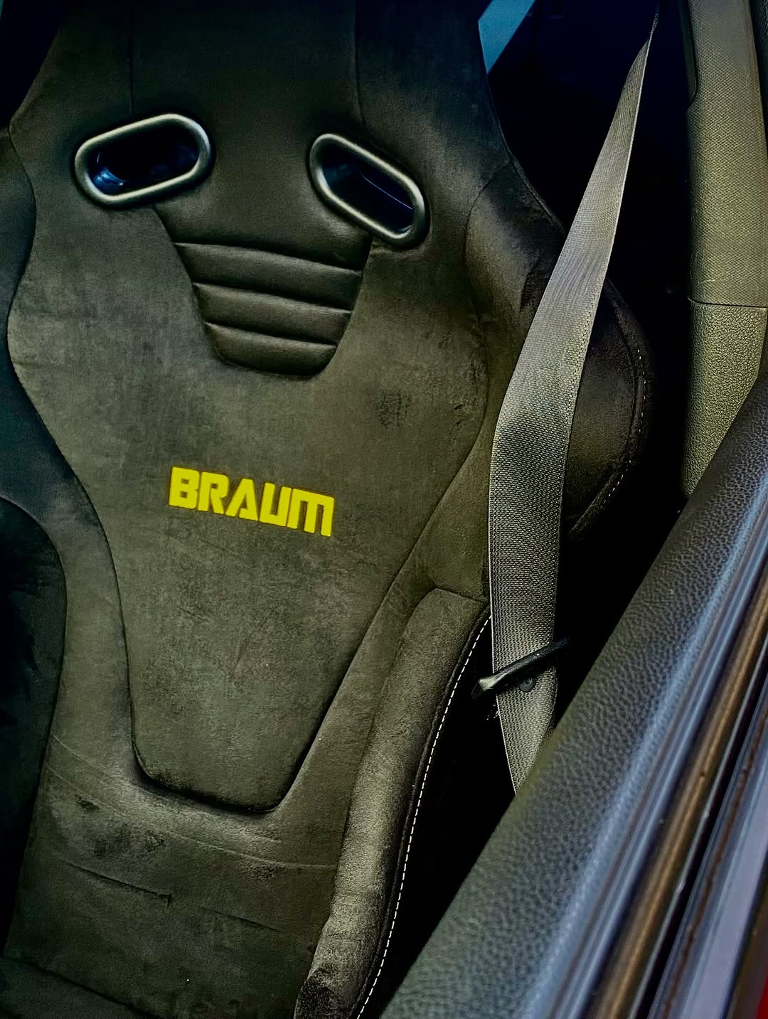 FALCON-R Series Fixed Back Bucket FRP Composite Seat