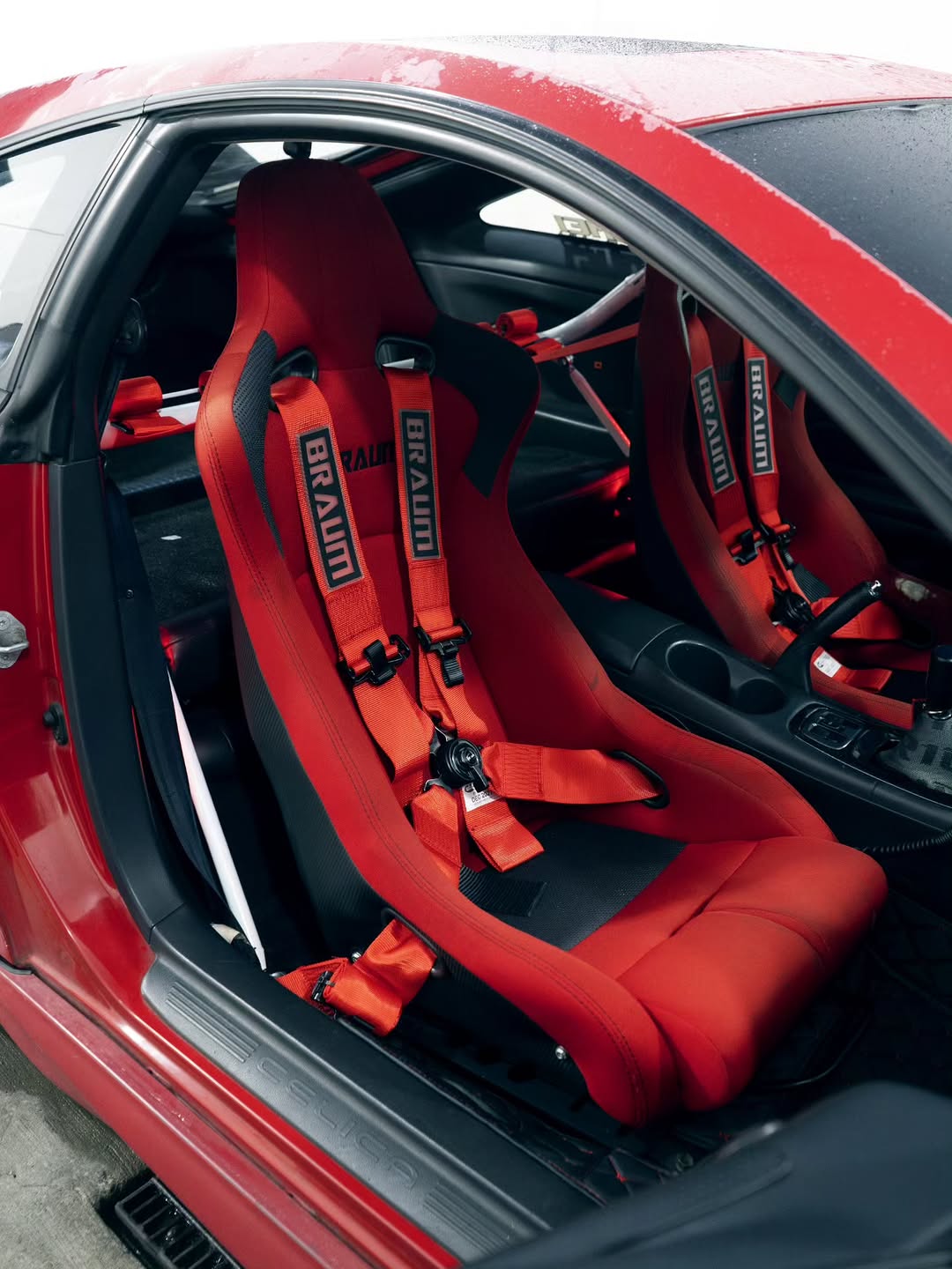 VENOM-R Fixed Back Bucket Seat