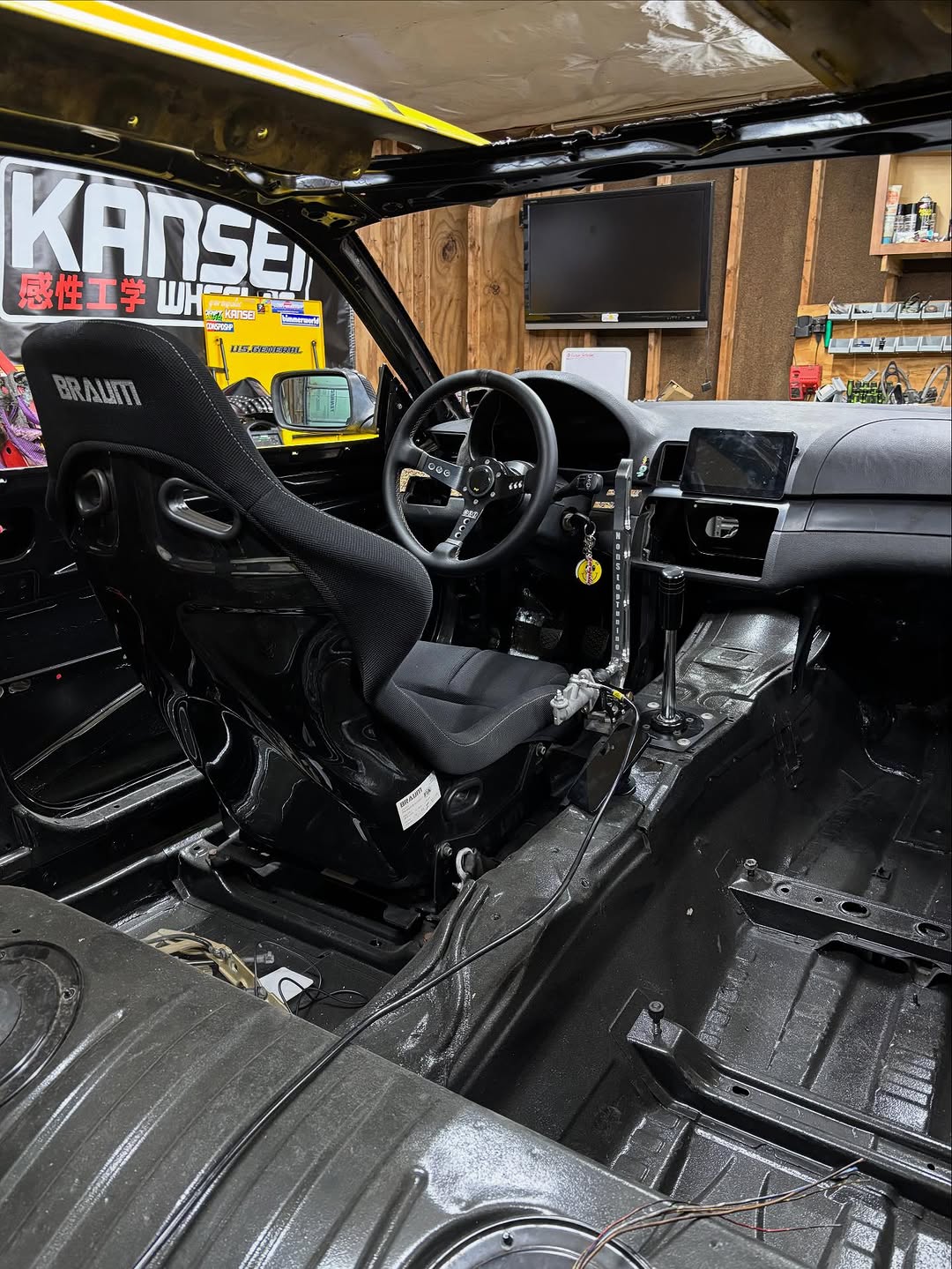 FALCON-R Series Fixed Back Bucket FRP Composite Seat