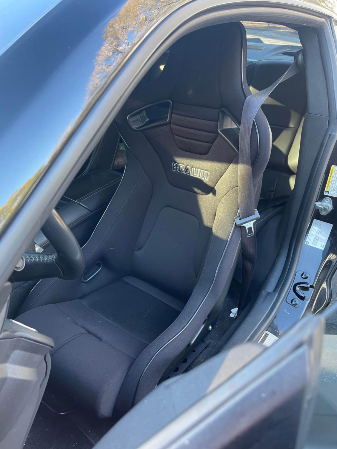ELITE-R Fixed Back Bucket Seat