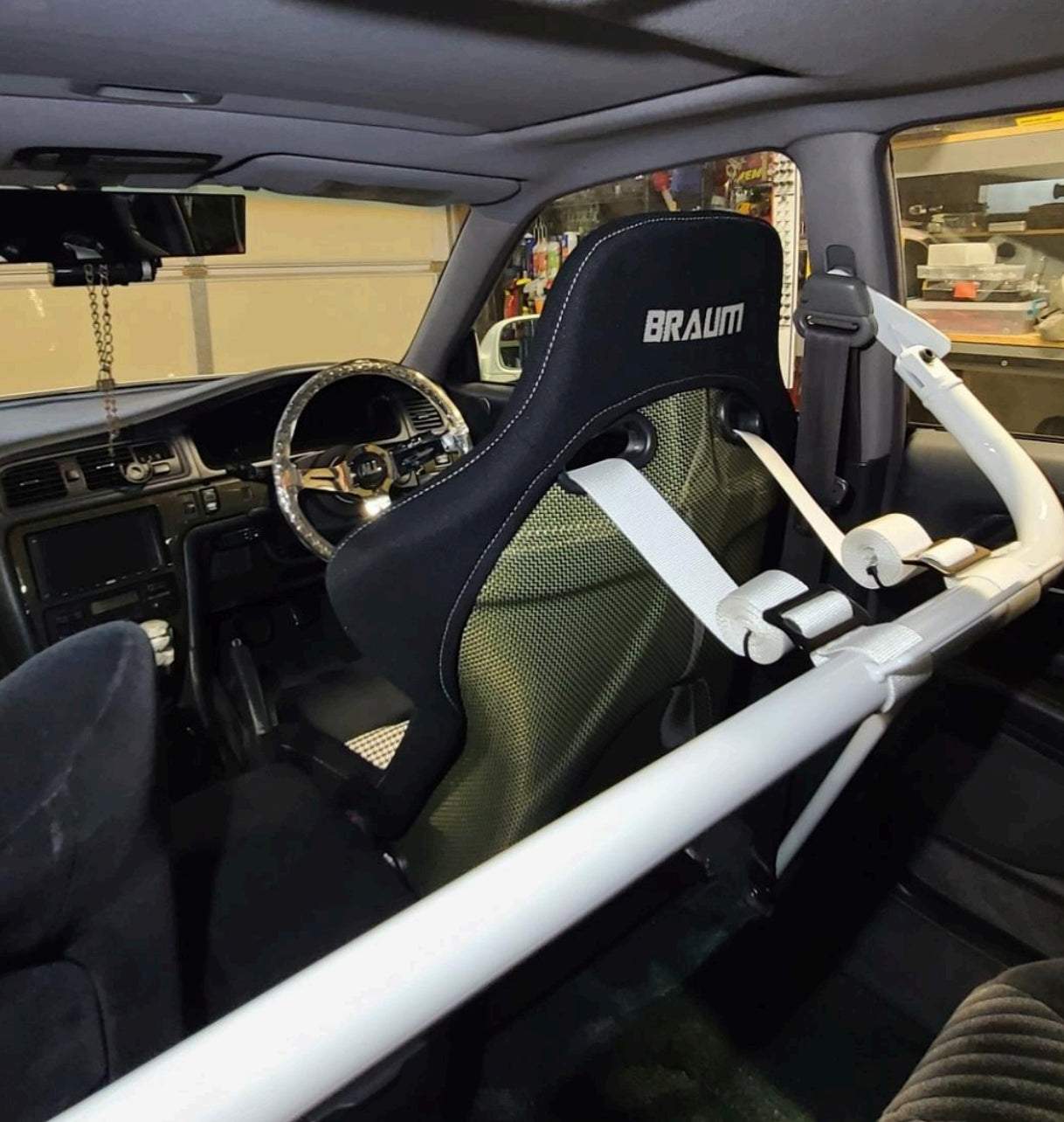 48-51" Universal Harness Bar